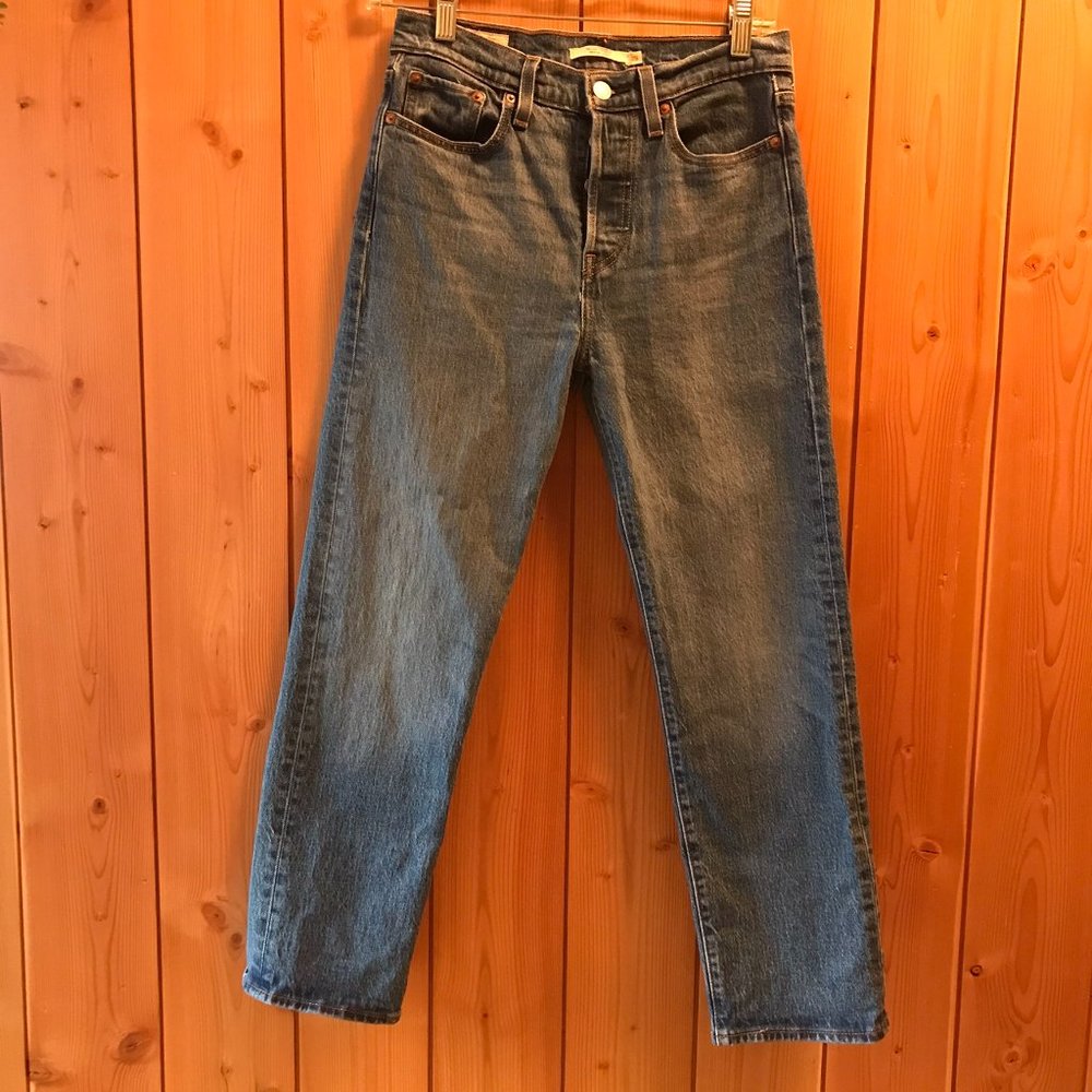 Levi's Wedgie Straight